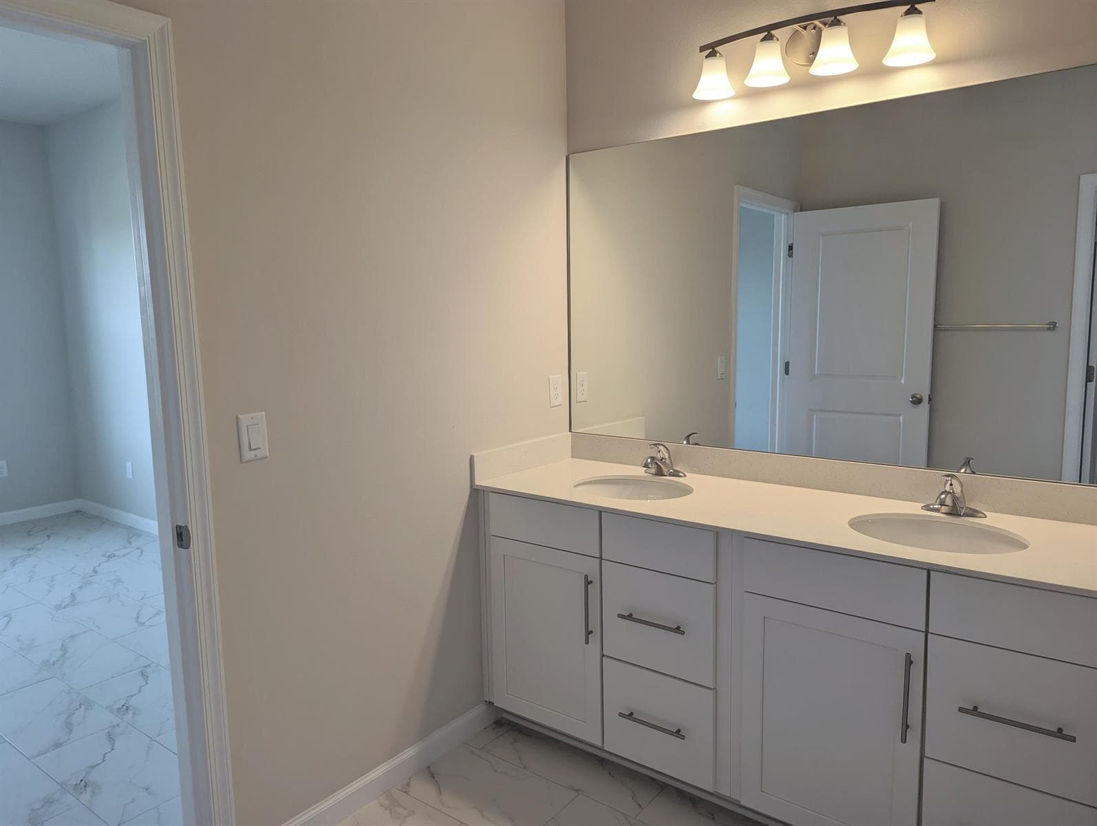 10597 SW Vasari Way photo 9