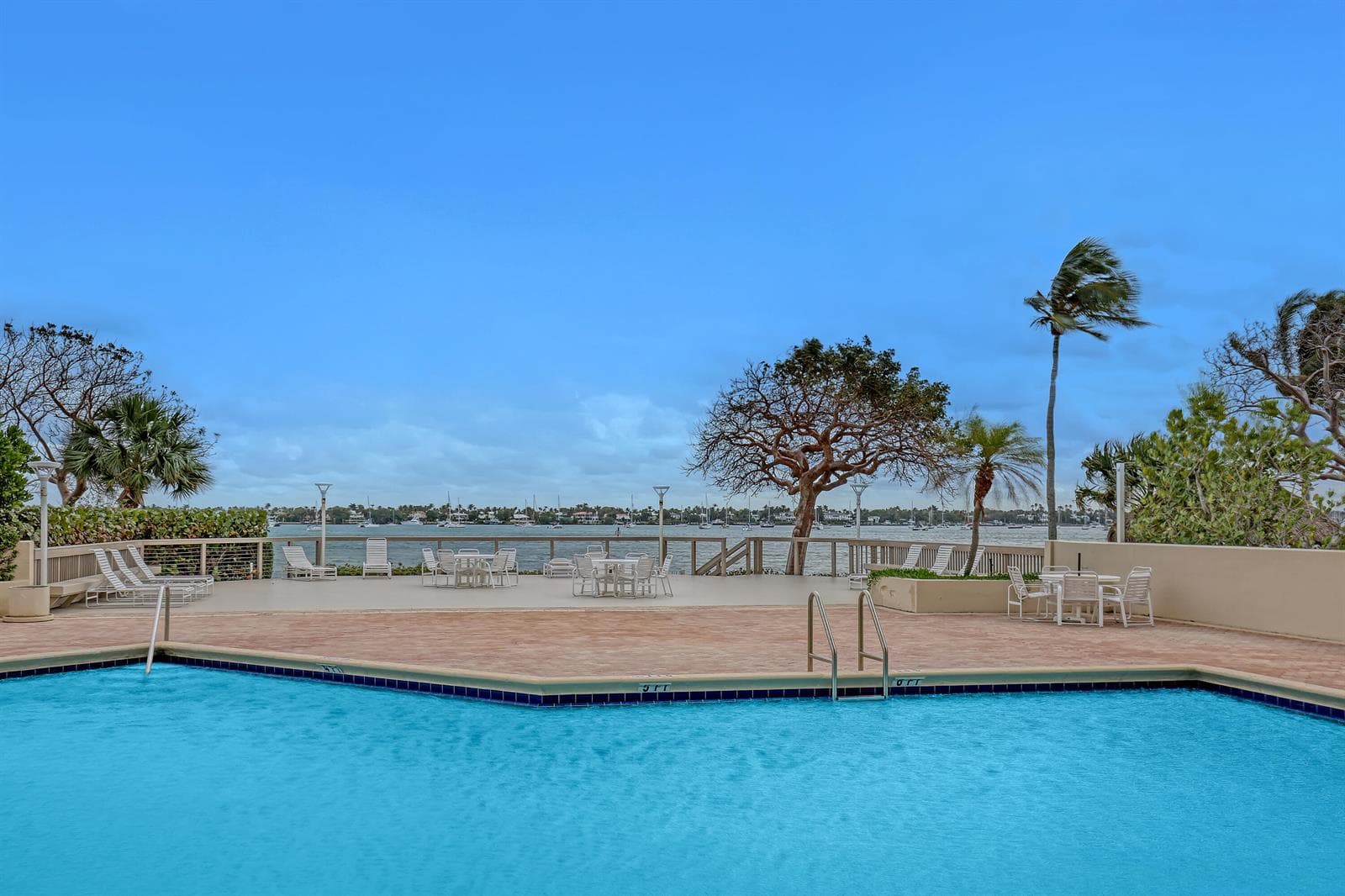5600 N Flagler Drive 1510 photo 2