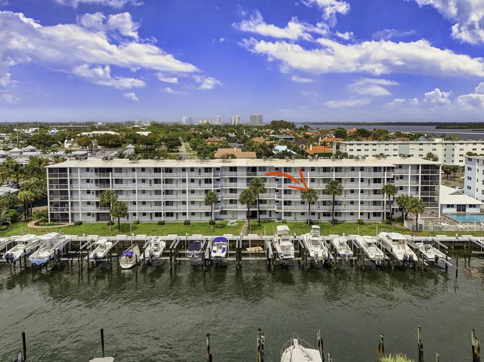 108 Paradise Harbour Boulevard 305 photo 7