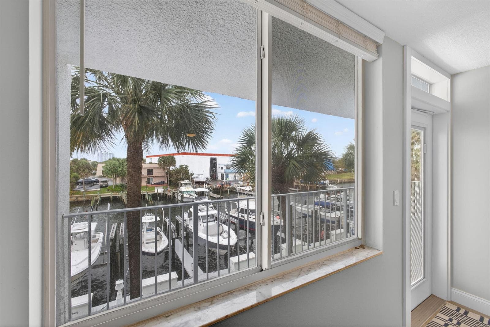 108 Paradise Harbour Boulevard 305 photo 14