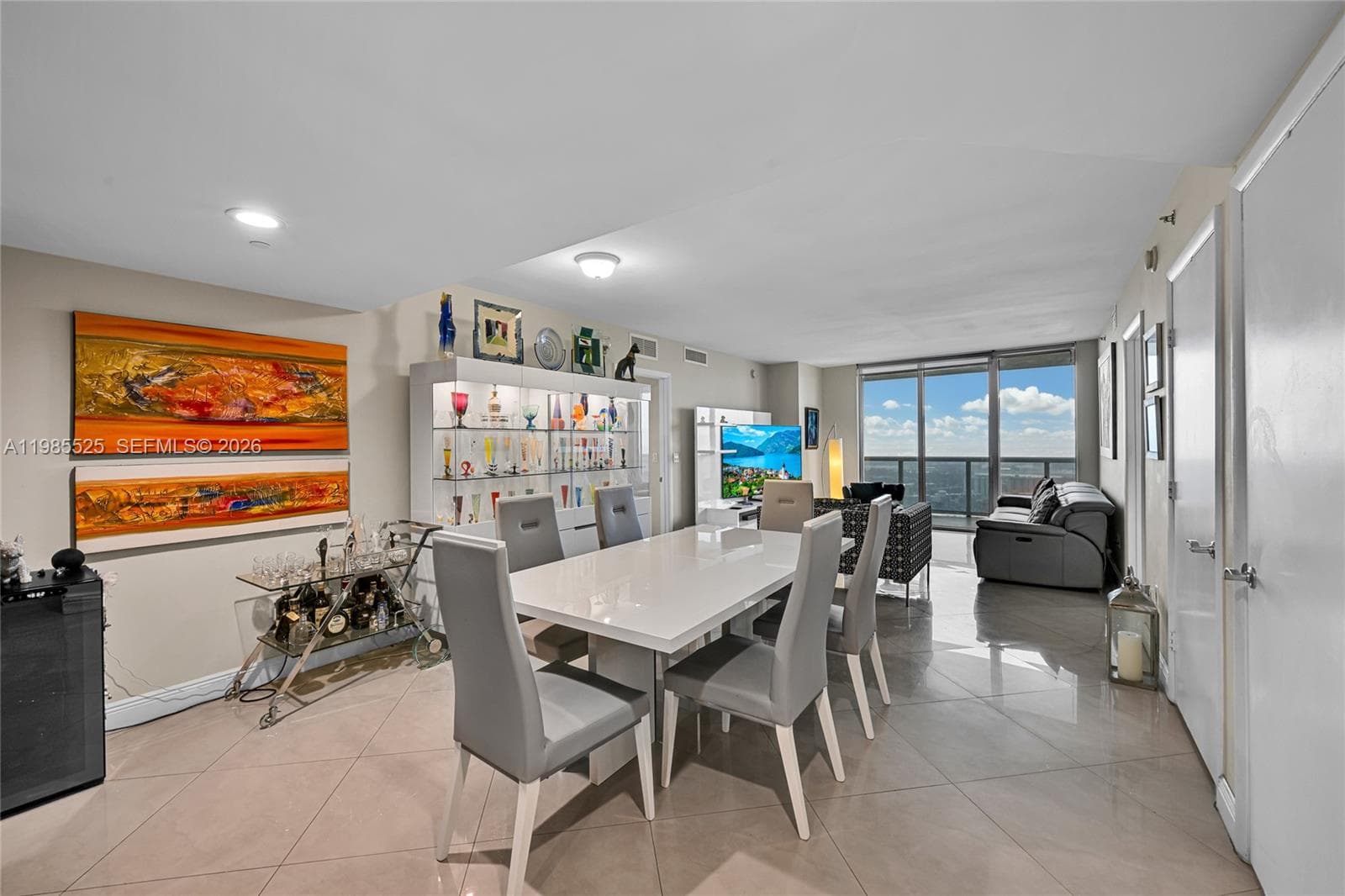 1800 S Ocean Drive 3908 photo 8
