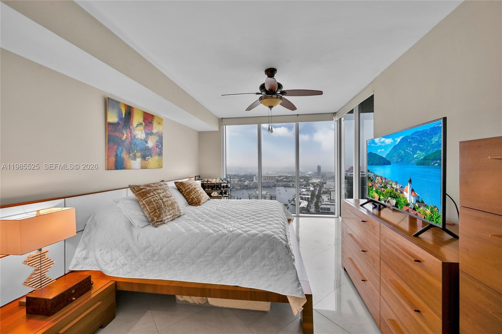 1800 S Ocean Drive 3908 photo 21