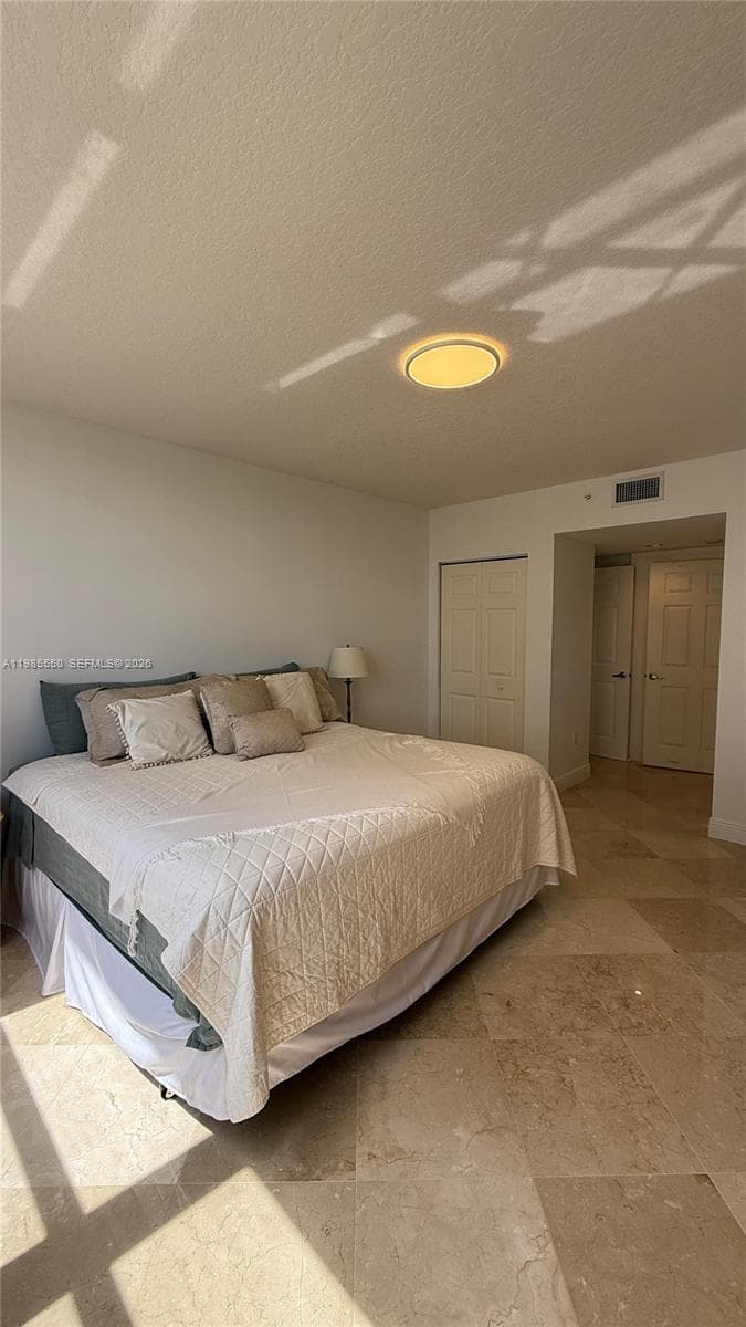 2080 Ocean Dr 905 photo 24