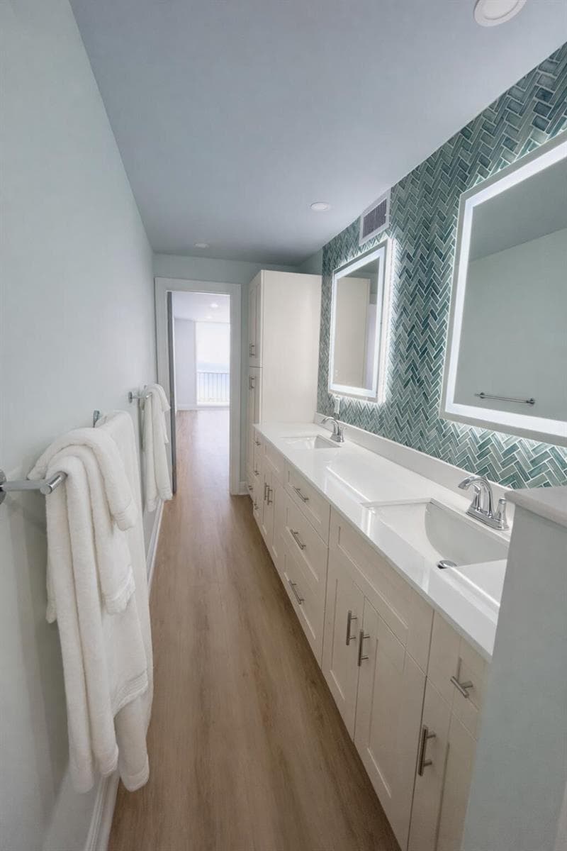 400 N Surf Road 1105 photo 13