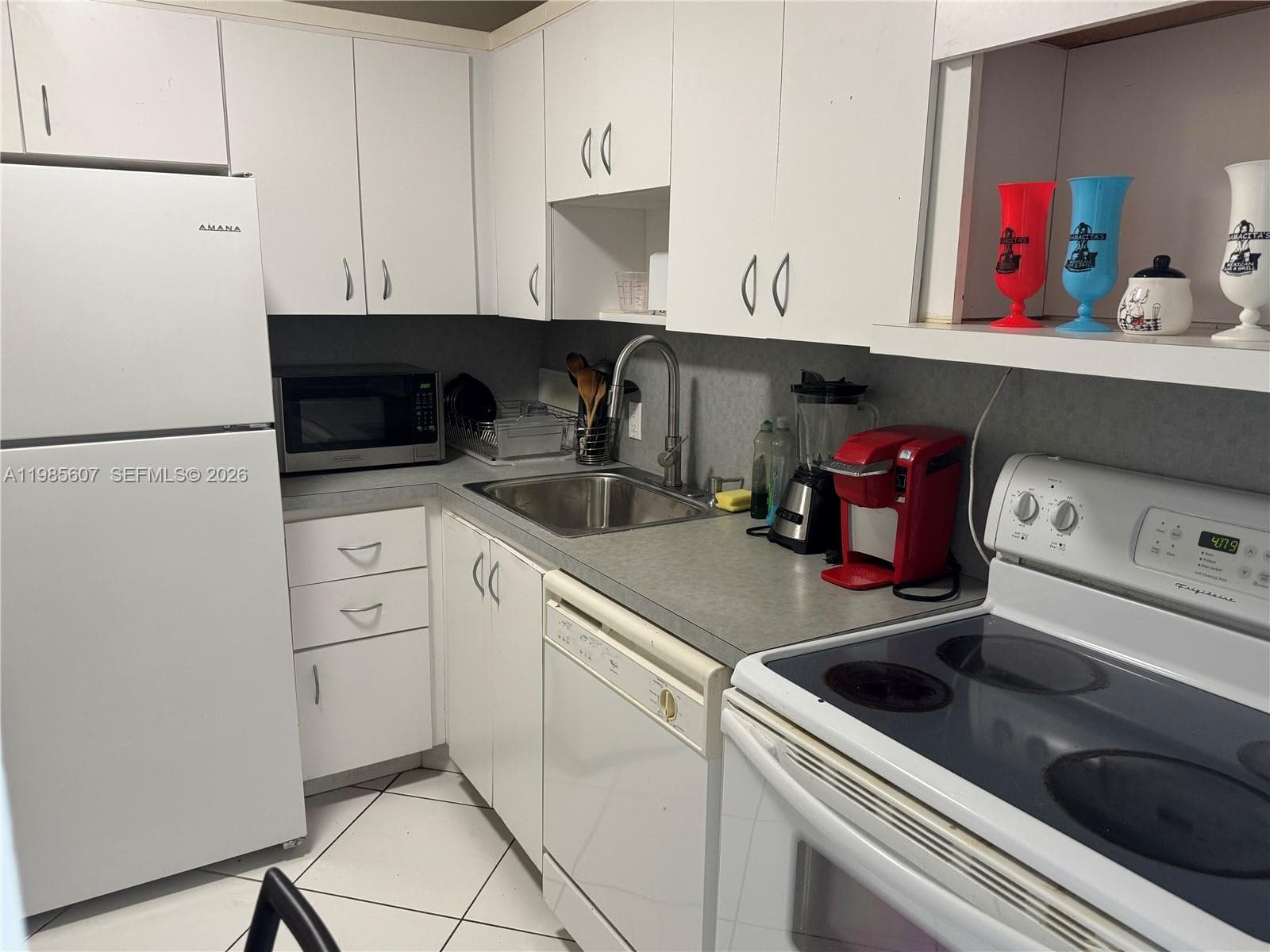 3675 Country Club Dr 508 photo 2
