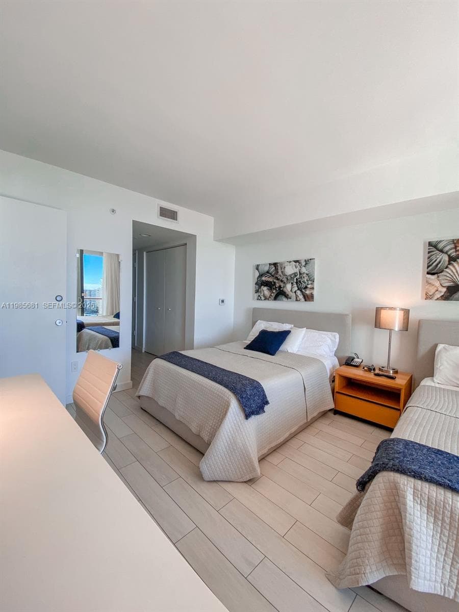 2602 E Hallandale Beach Blvd R2405 photo 7