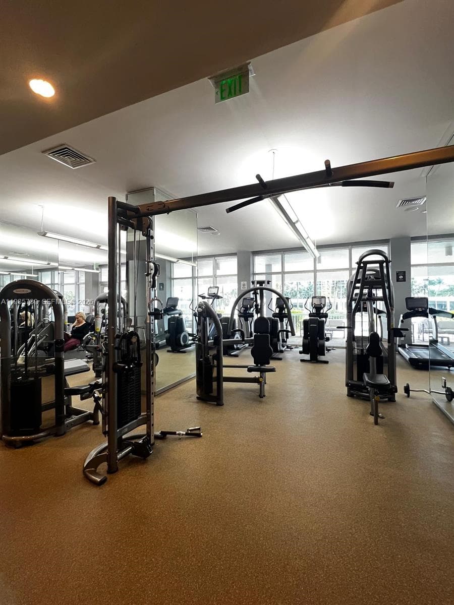 10275 Collins Ave 1104 photo 6