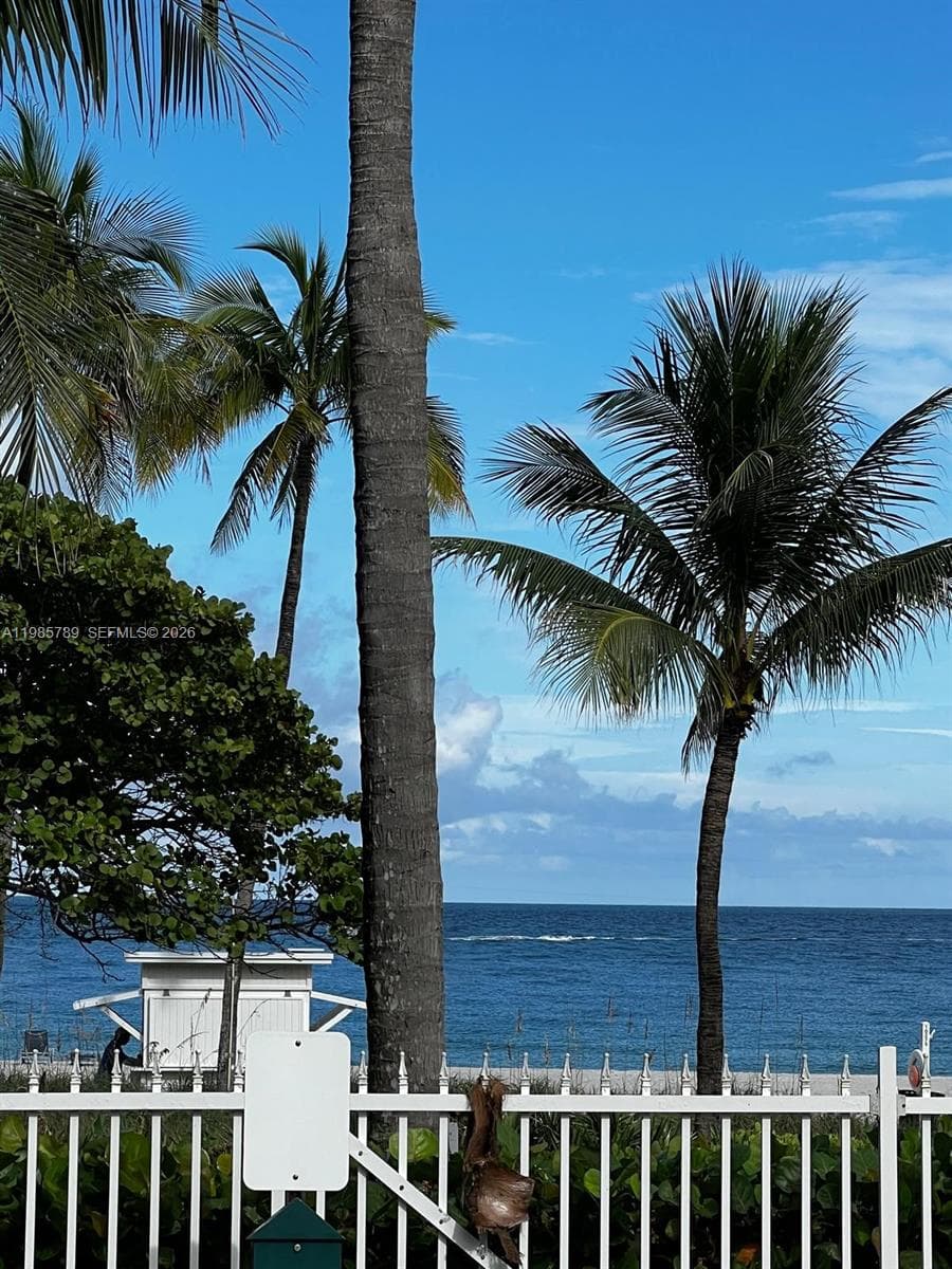 10275 Collins Ave 1104 photo 24