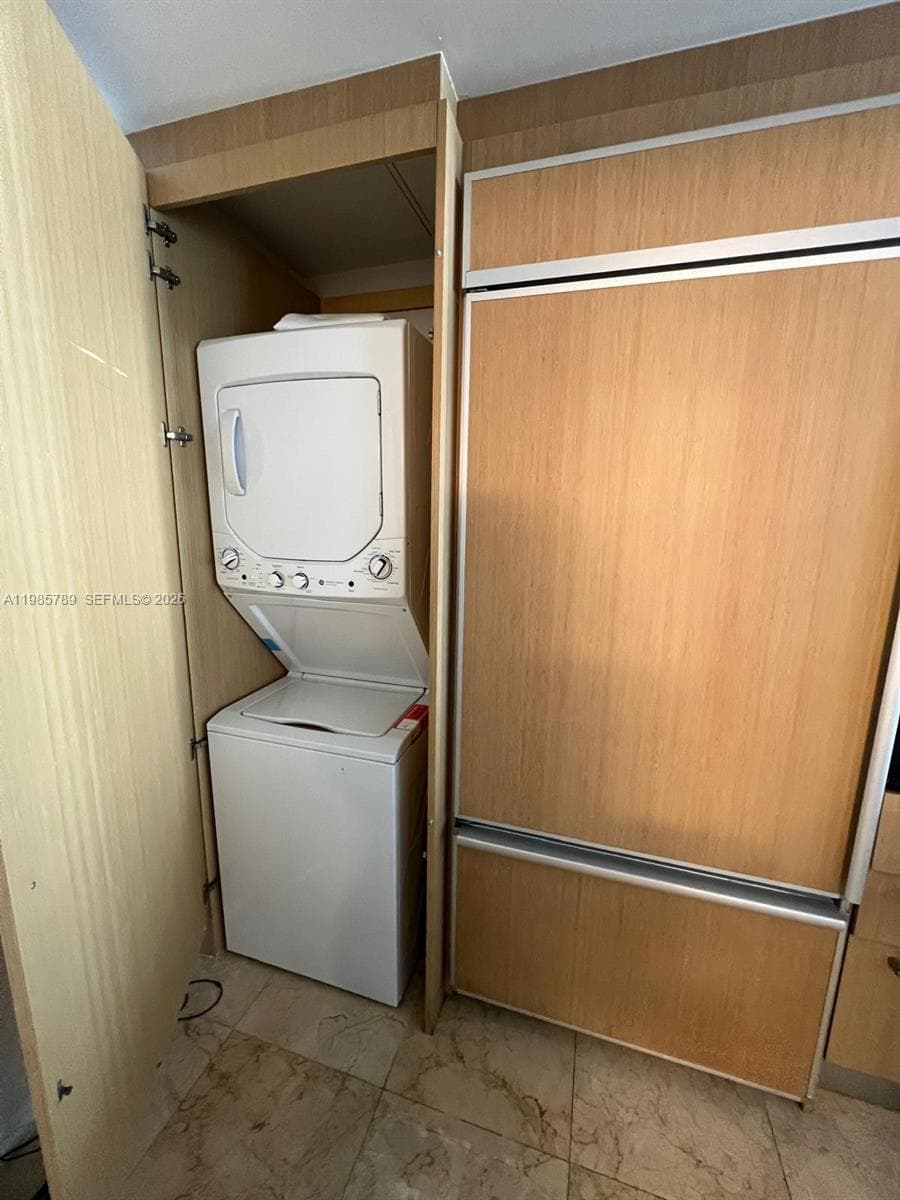 10275 Collins Ave 1104 photo 15