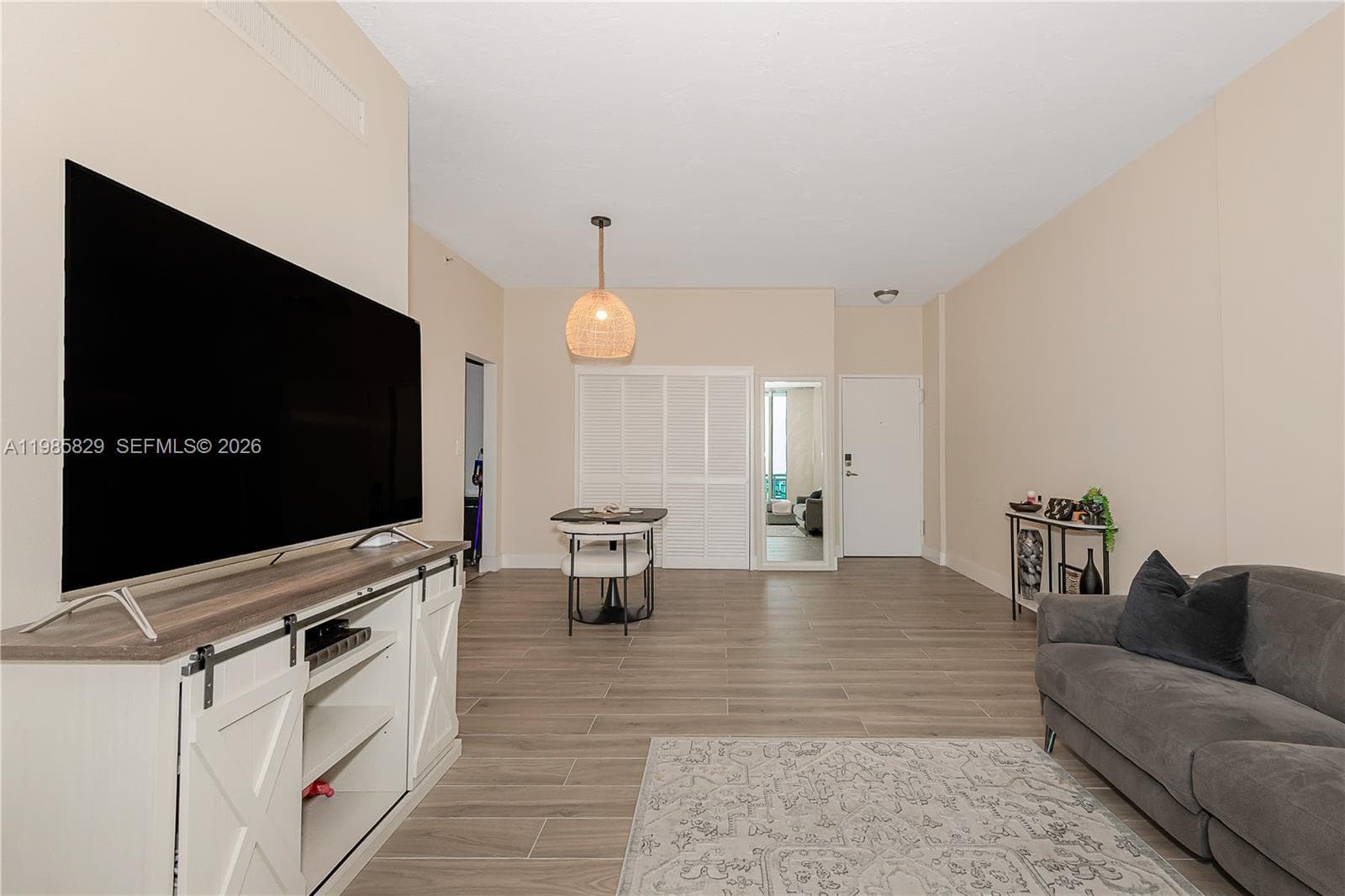 3001 Ocean Dr 1639 photo 22