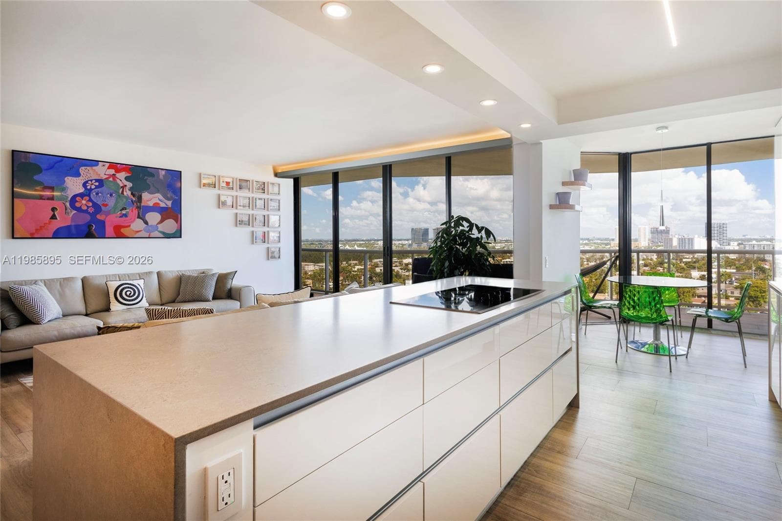 3640 Yacht Club Dr 1701 photo 4
