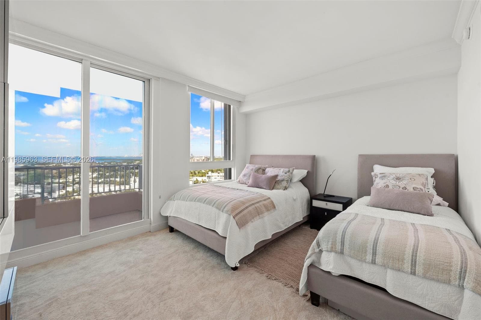 781 Crandon Blvd 1802 photo 17