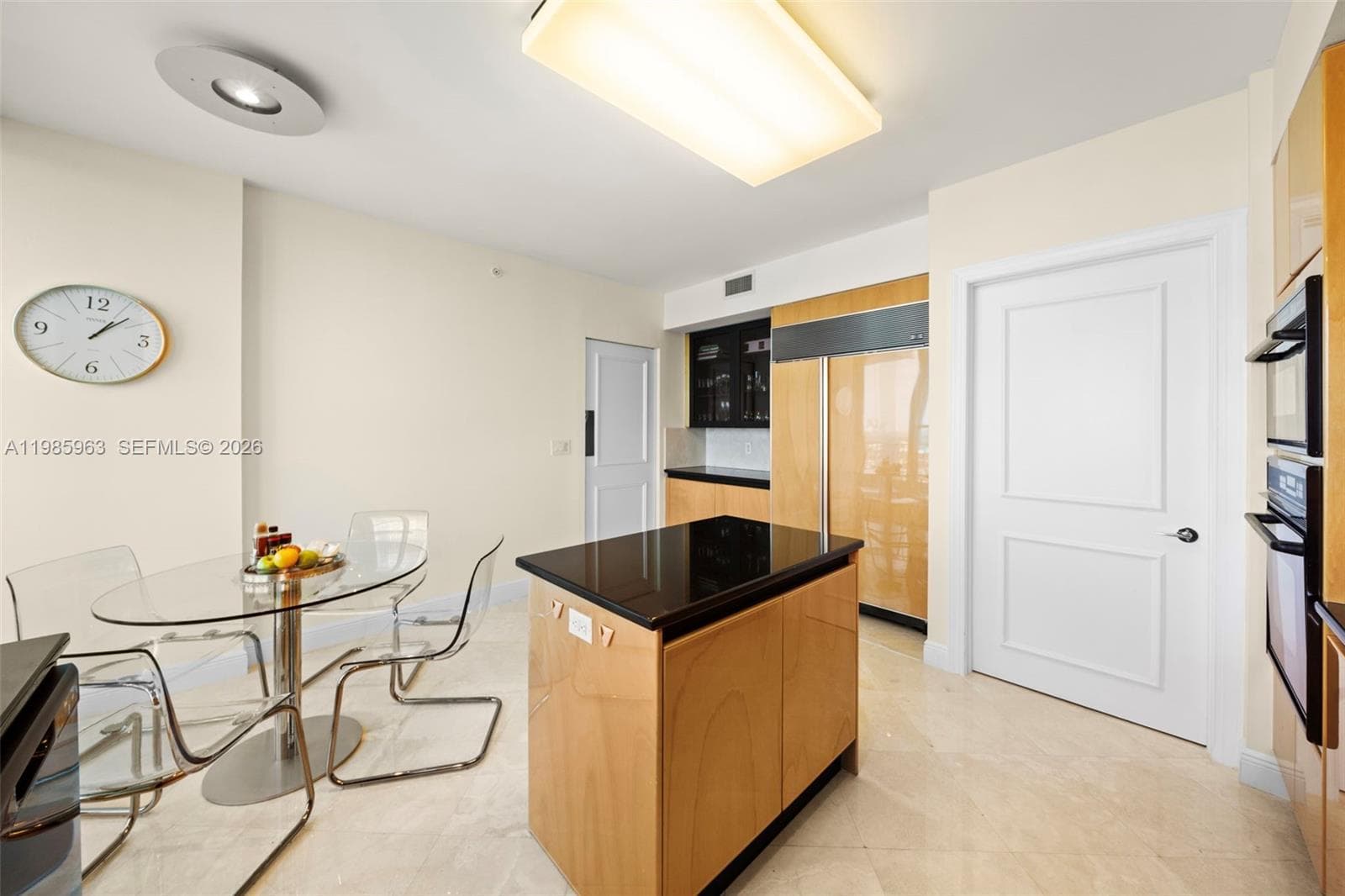 781 Crandon Blvd 1802 photo 7