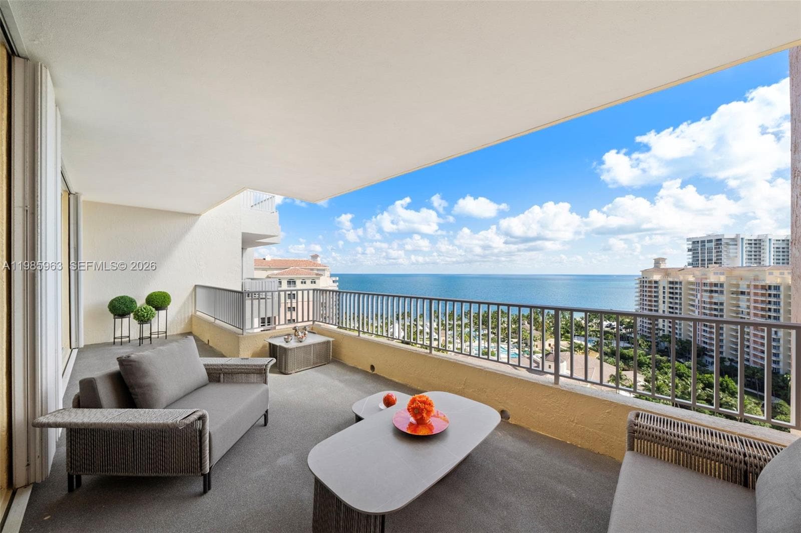 781 Crandon Blvd 1802 photo 3