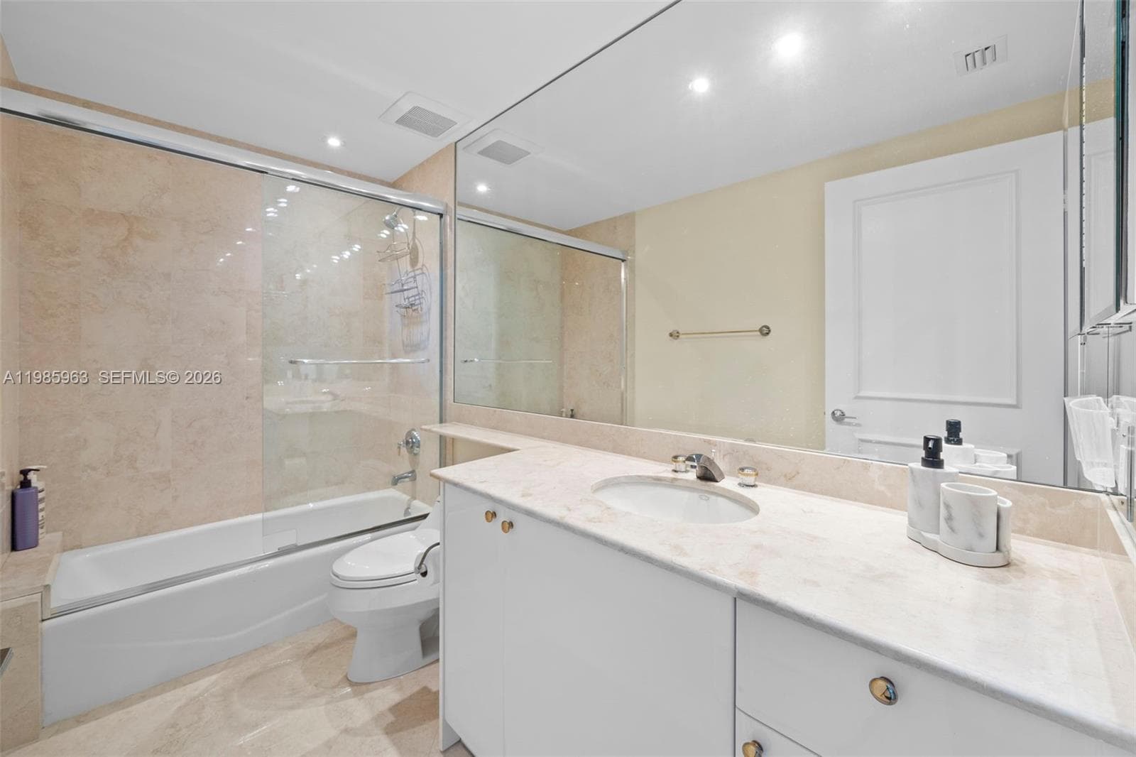 781 Crandon Blvd 1802 photo 18