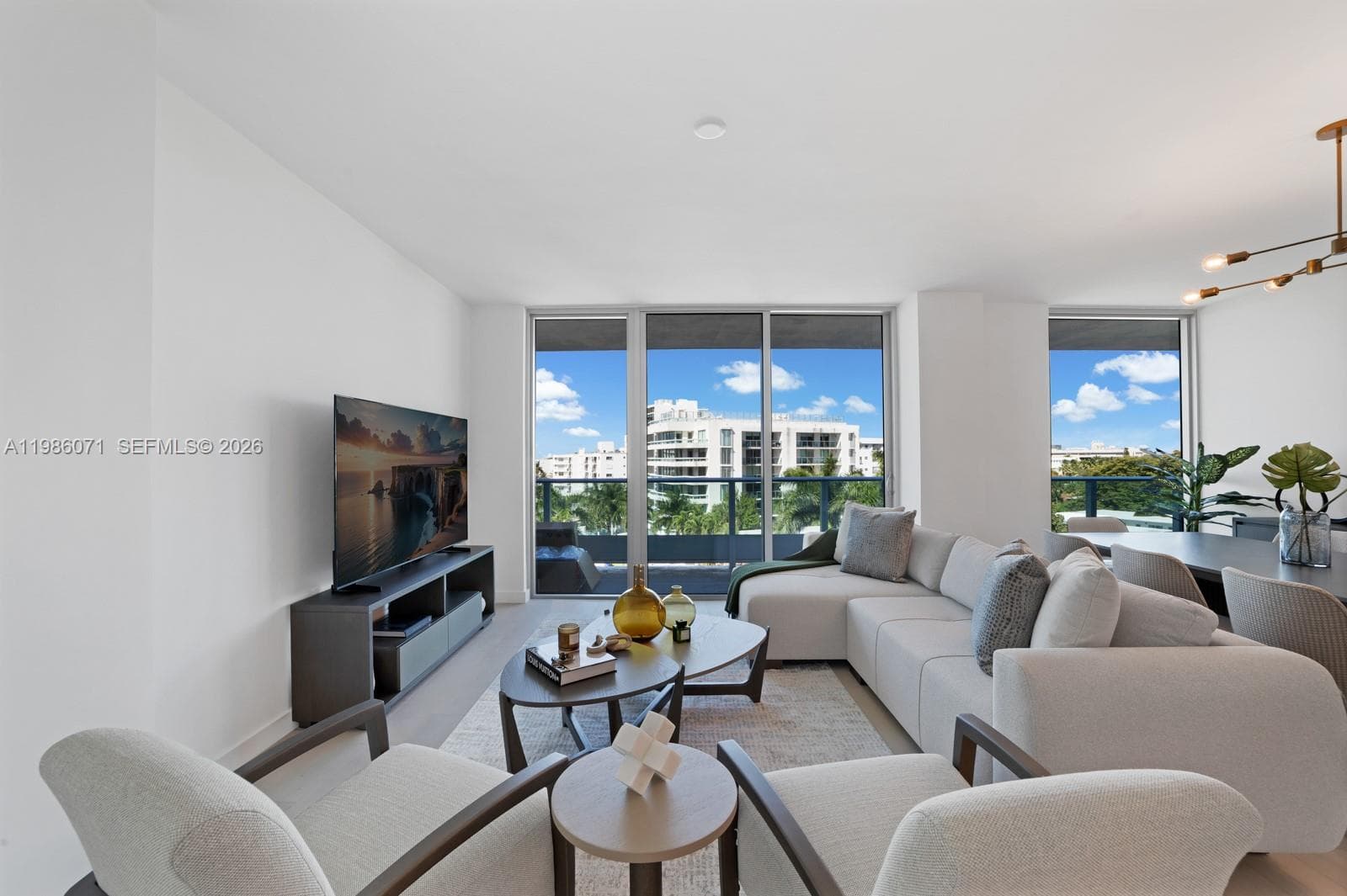 9221 E Bay Harbor Drive 610 photo 4