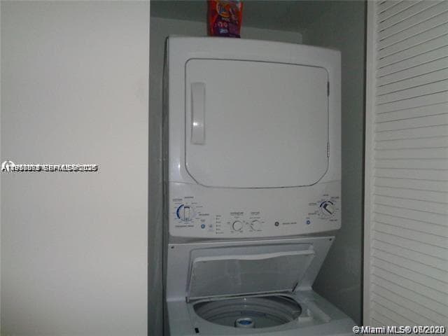 2600 Hallandale Beach Blvd T301 photo 17