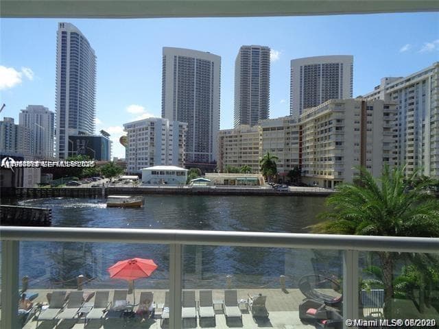 2600 Hallandale Beach Blvd T301 photo 1
