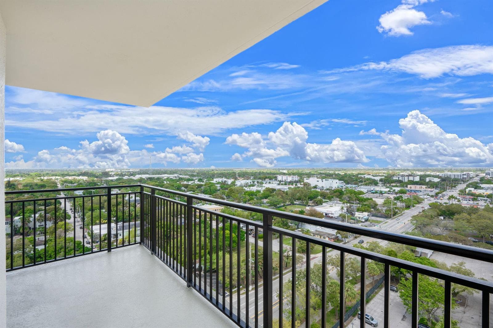 610 W Las Olas Boulevard 1613n photo 20