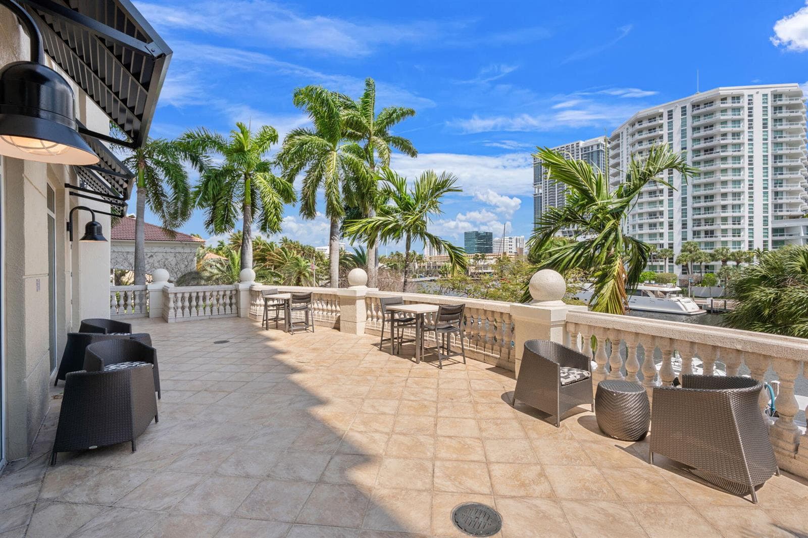 610 W Las Olas Boulevard 1613n photo 24