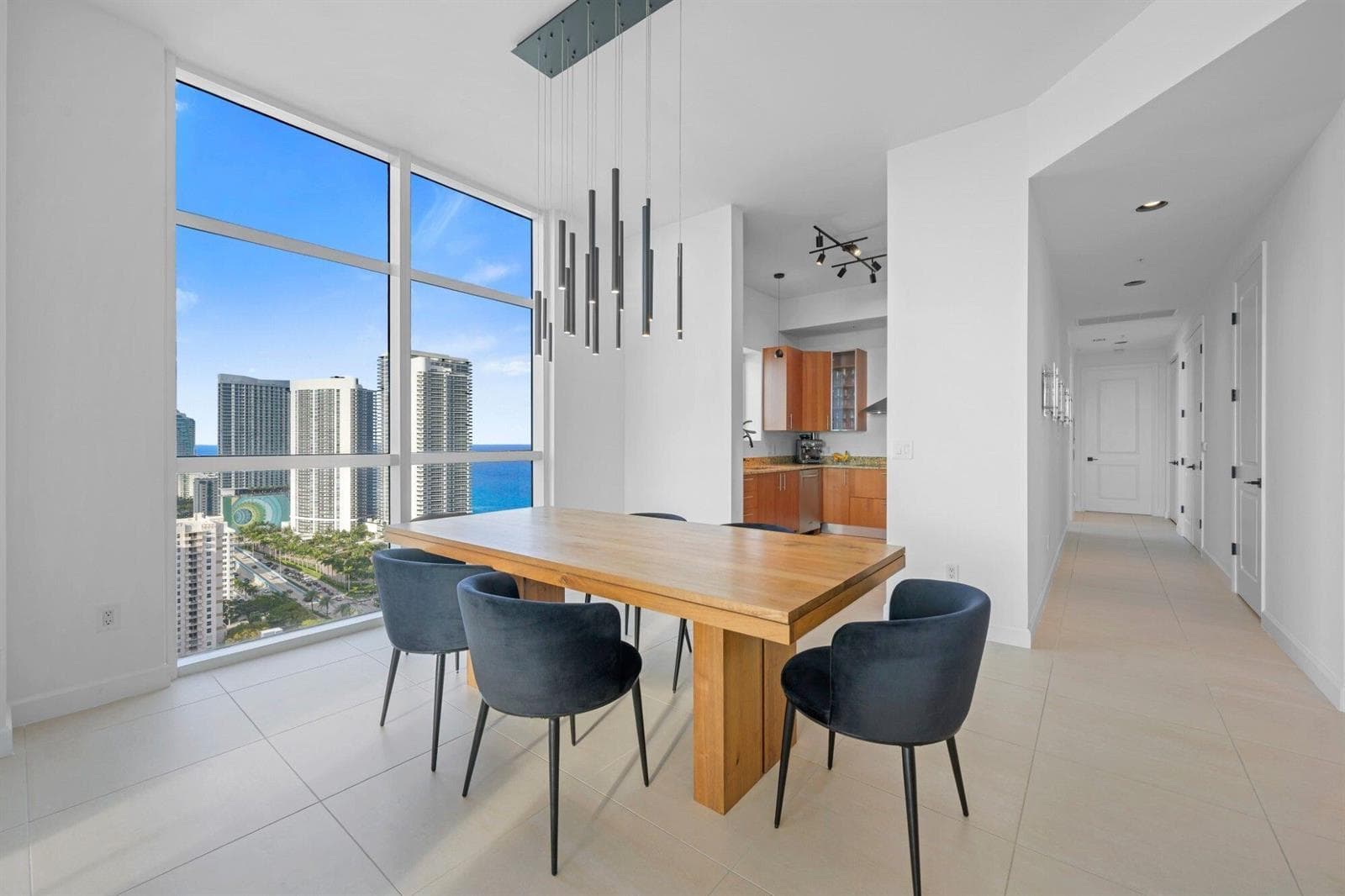 1945 S Ocean Drive Ph 2808 photo 12
