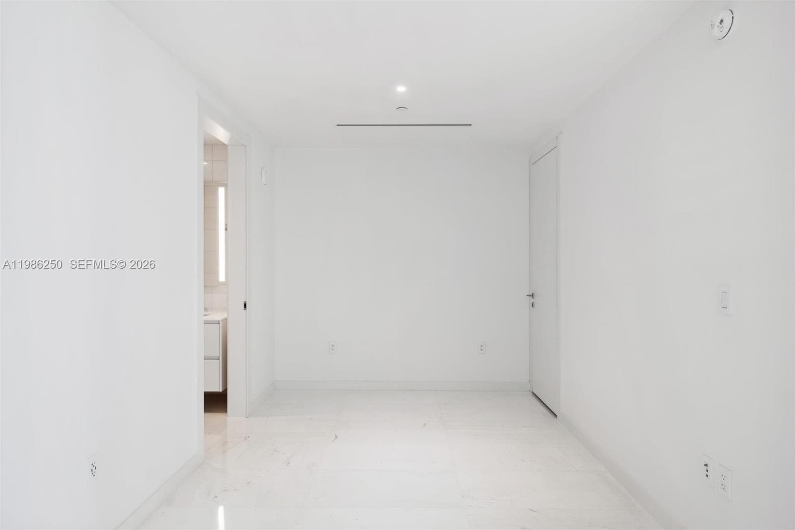 300 Biscayne Boulevard Way 3805W photo 10