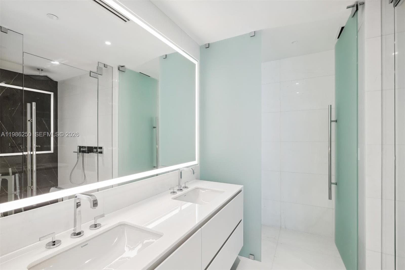 300 Biscayne Boulevard Way 3805W photo 14