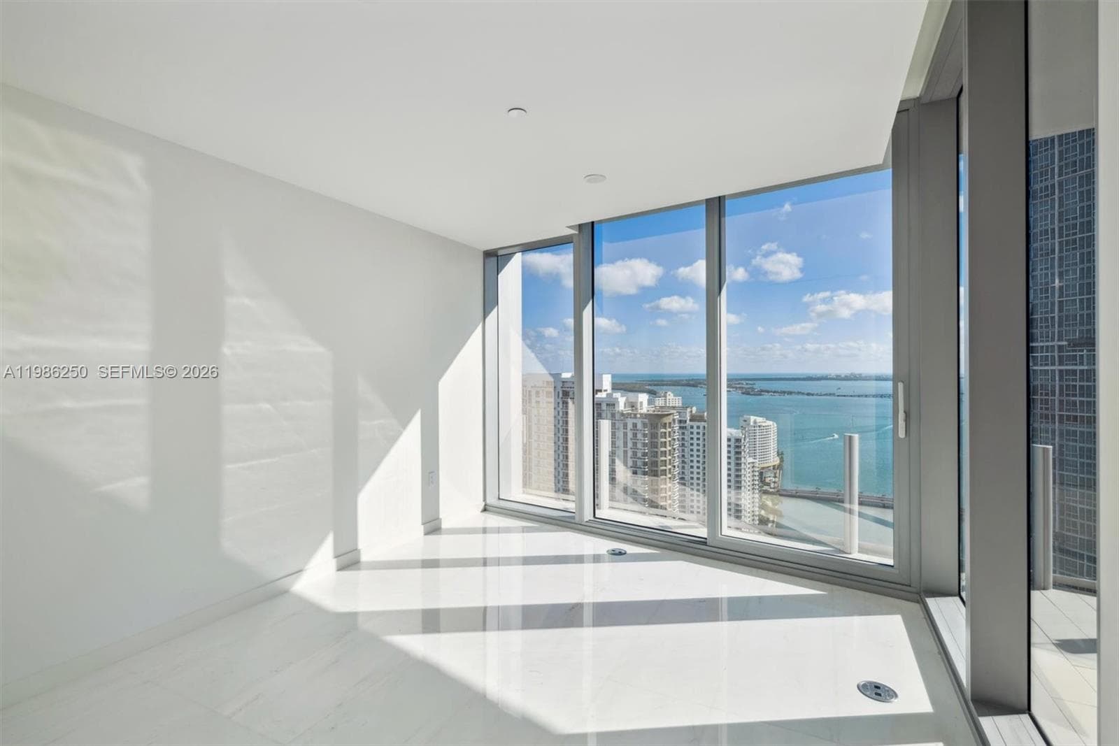 300 Biscayne Boulevard Way 3805W photo 18