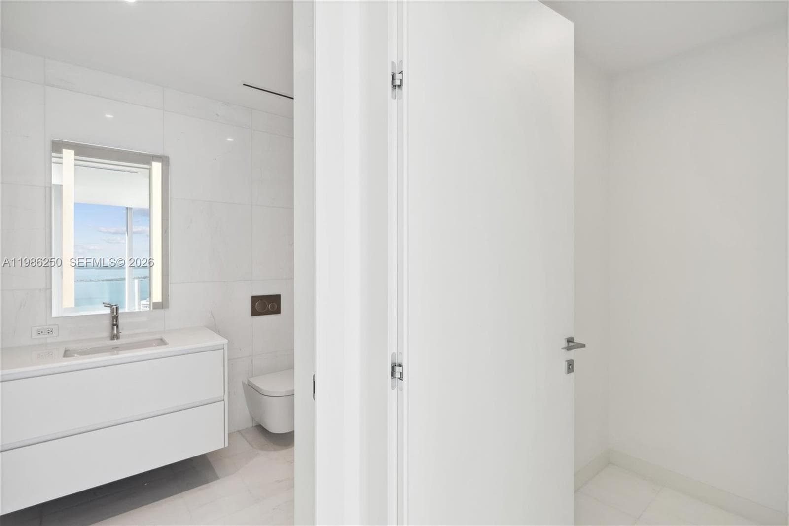 300 Biscayne Boulevard Way 3805W photo 19