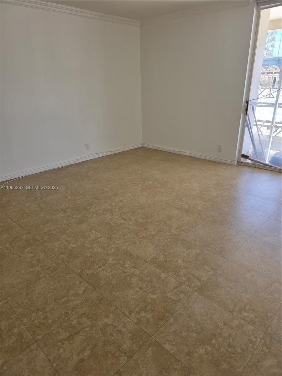 19355 Turnberry Way 2E photo 8