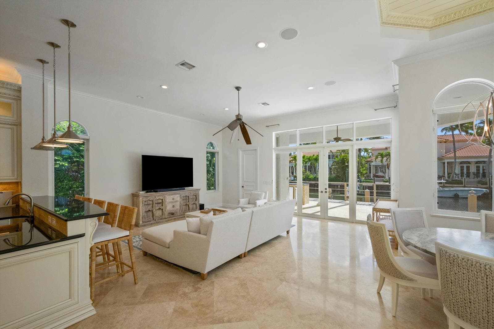 788 Harbour Isles Place photo 18