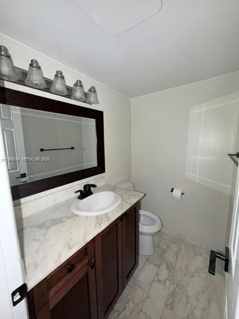 2640 NE 135th St 317 photo 3
