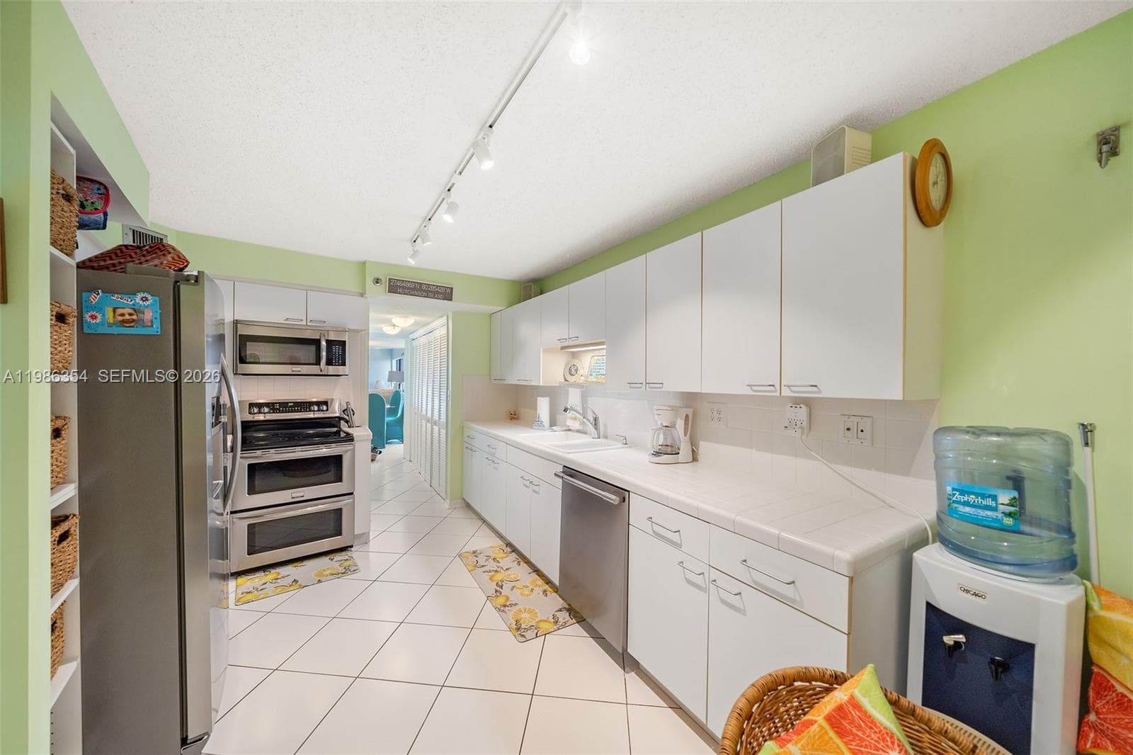 355 E Ocean Dr 401 photo 8