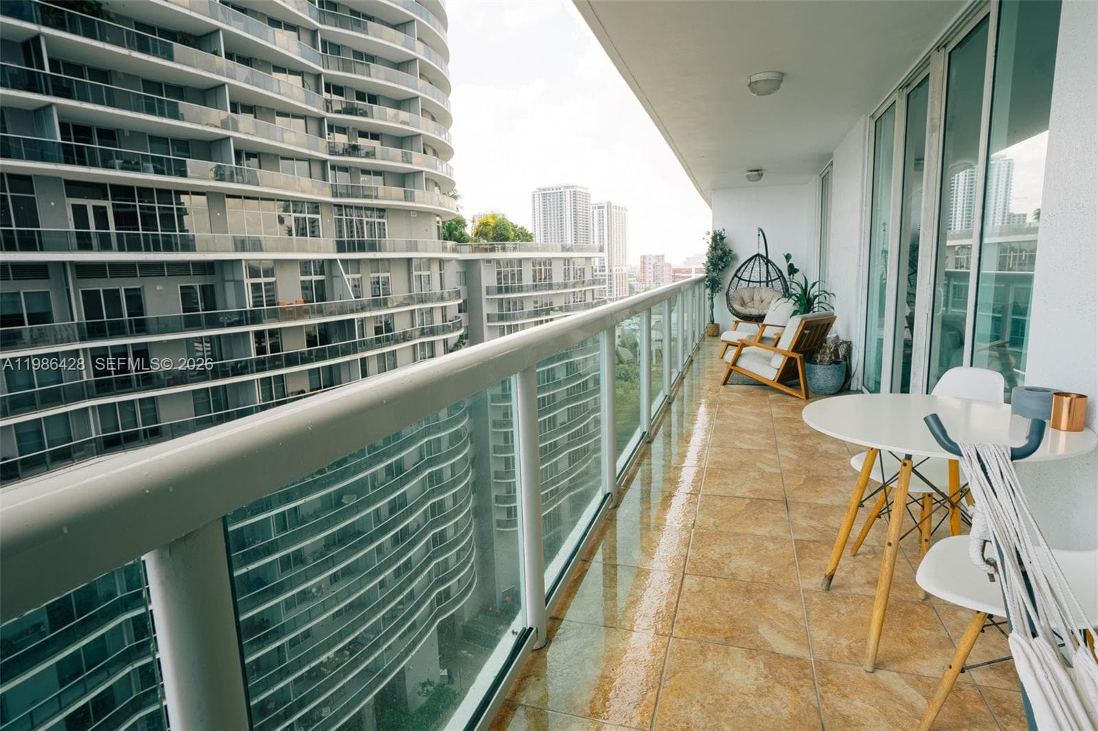 1800 N Bayshore Dr 1412 photo 23
