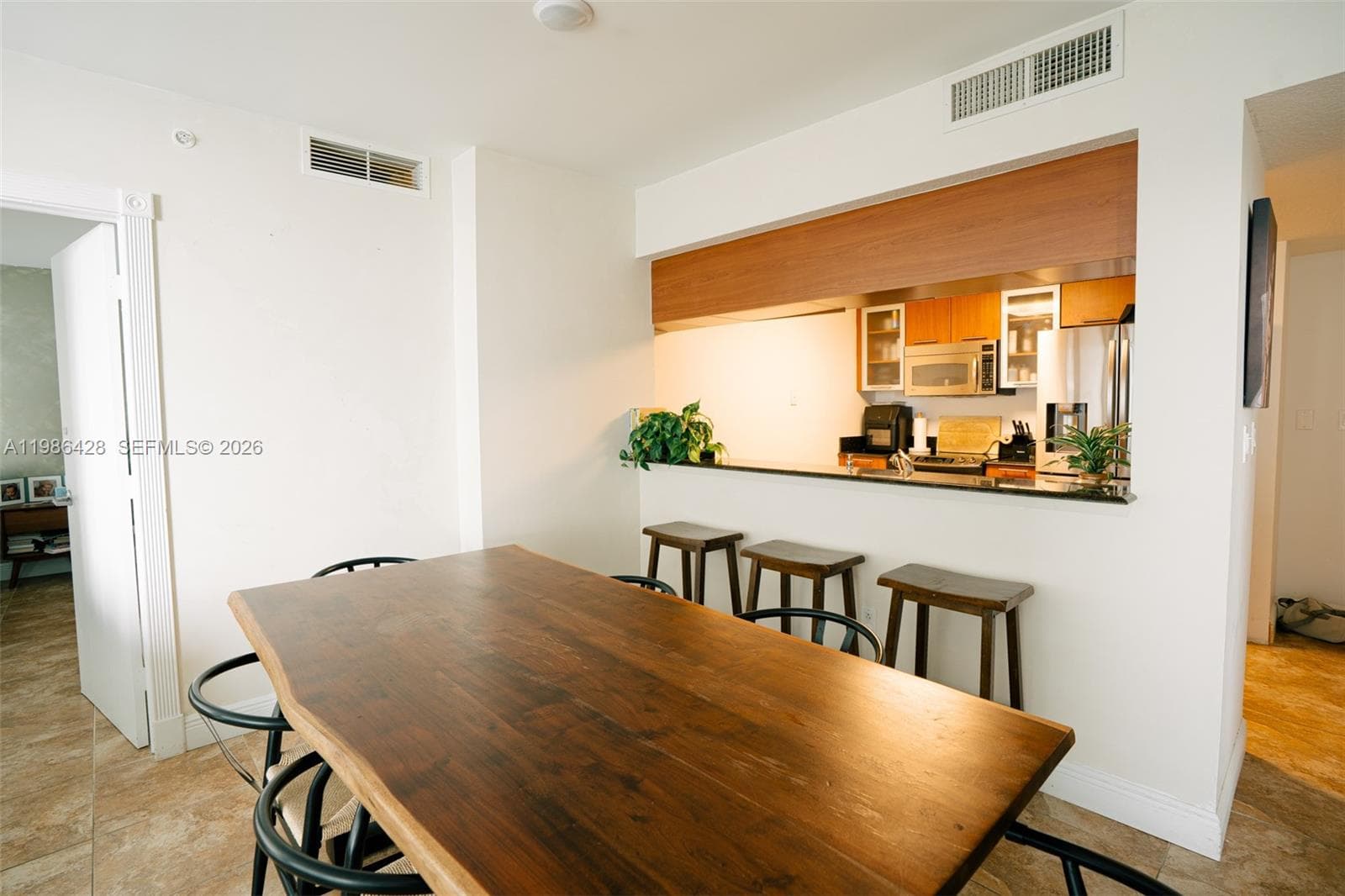 1800 N Bayshore Dr 1412 photo 7