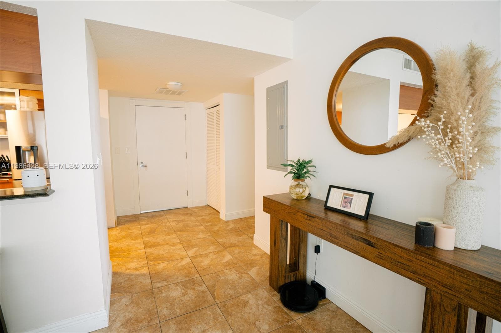 1800 N Bayshore Dr 1412 photo 11