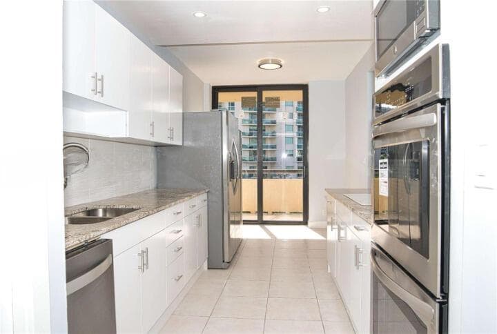 19355 Turnberry Way 3d photo 6