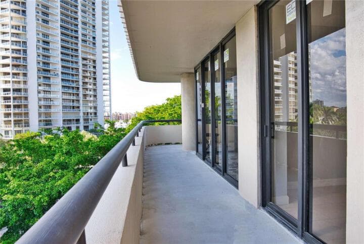 19355 Turnberry Way 3d photo 18