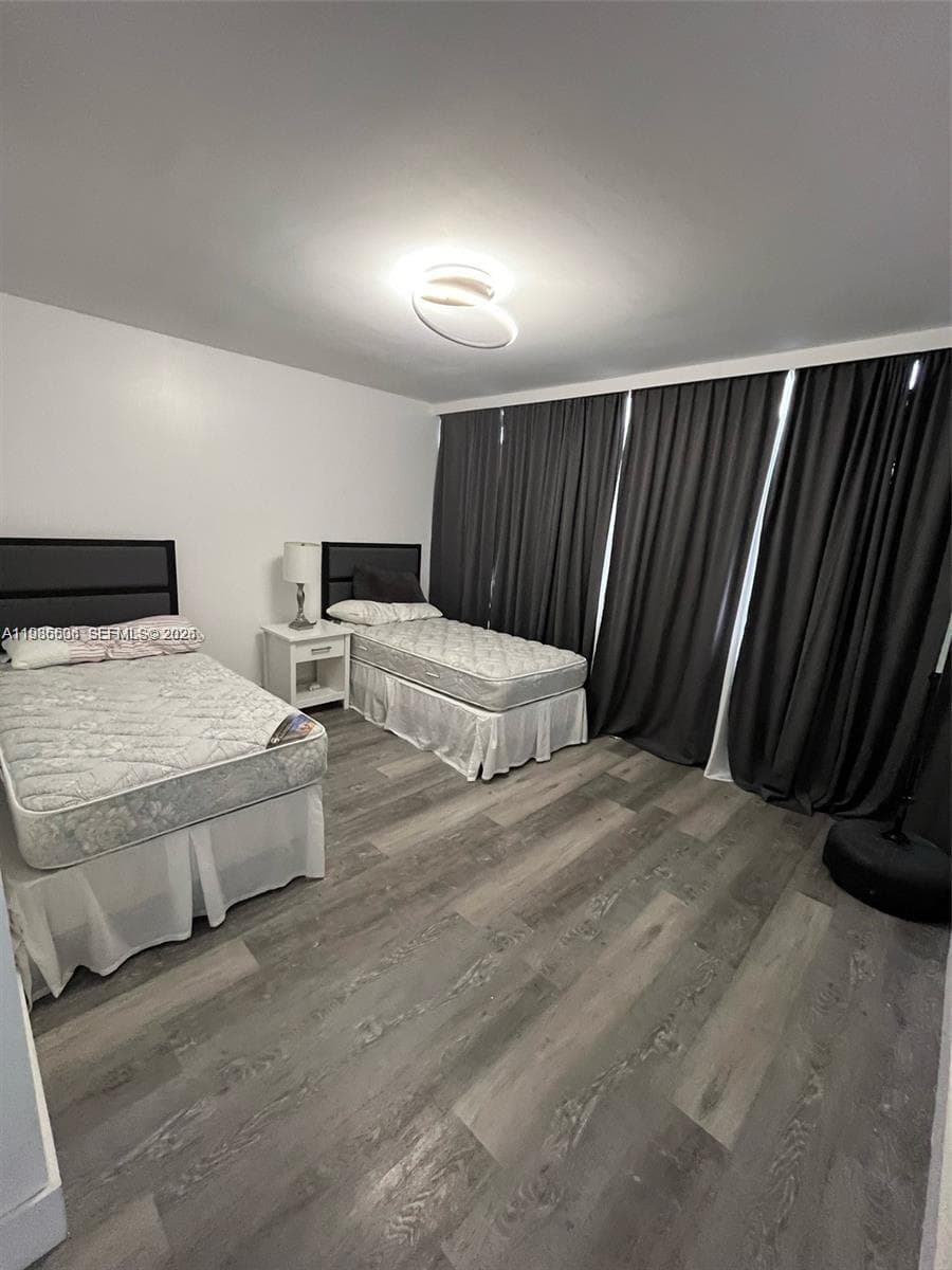 18071 Biscayne Blvd 1702 photo 8