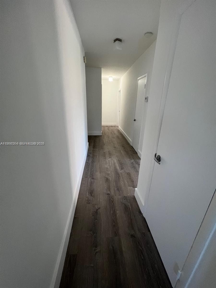 462 Golden Isles Dr 202 photo 12