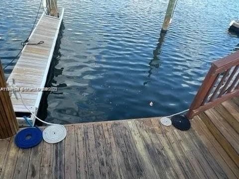 462 Golden Isles Dr 202 photo 18