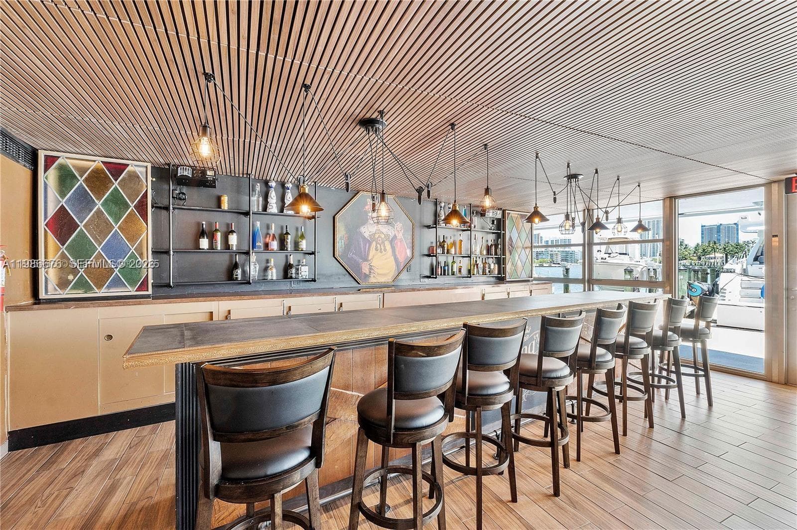 900 Bay Dr 411 photo 25