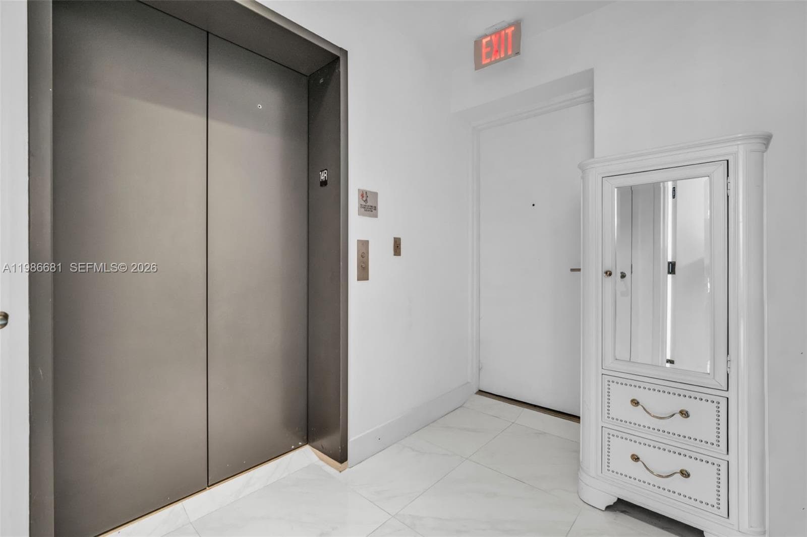 2900 7th Ave 1408 photo 2