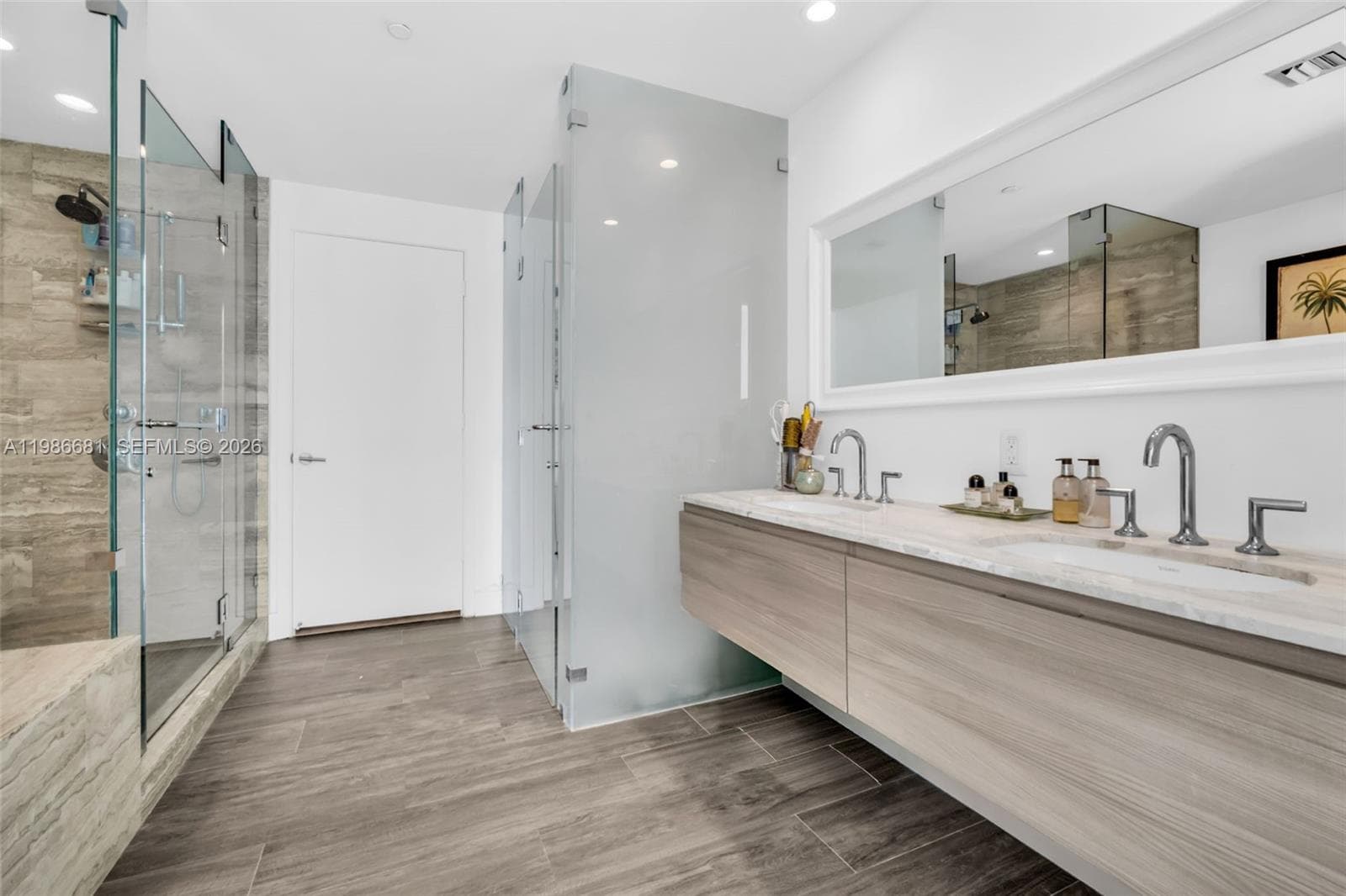 2900 7th Ave 1408 photo 20