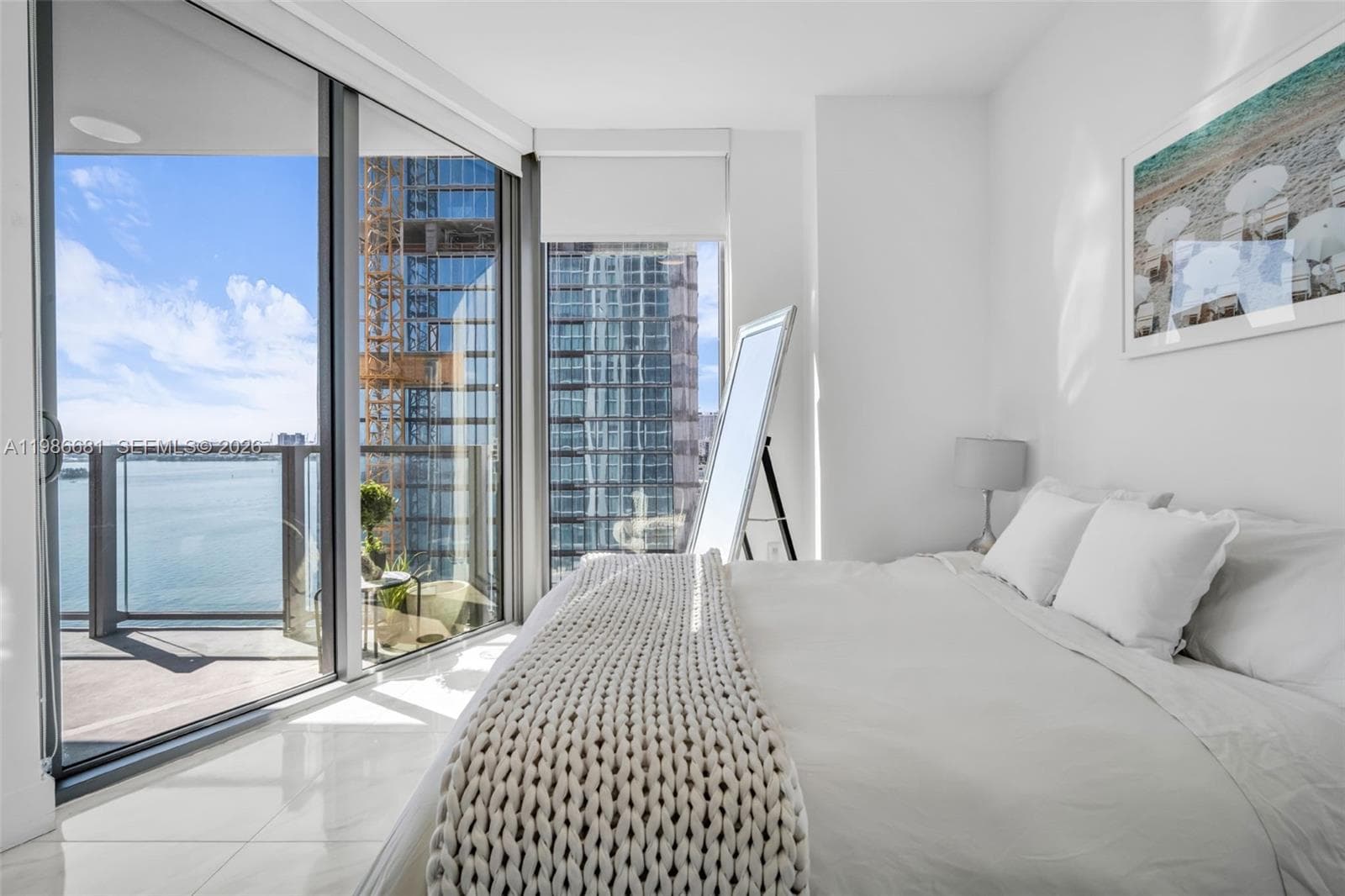 2900 7th Ave 1408 photo 18