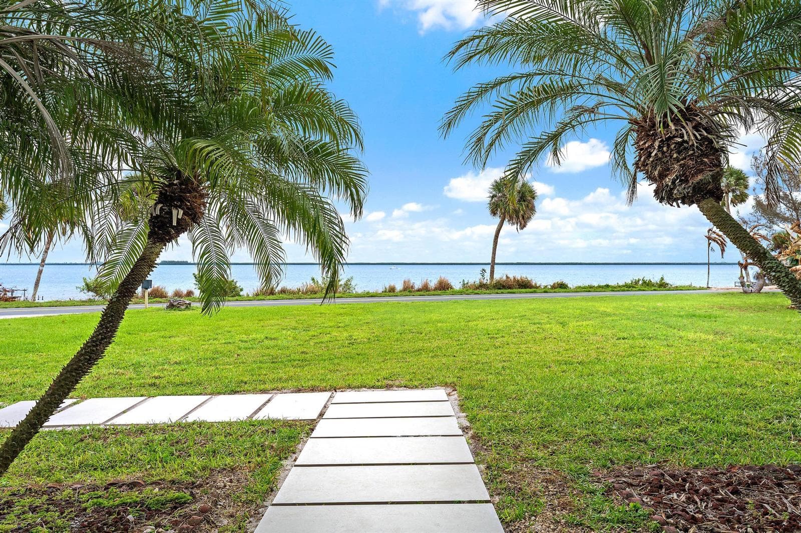 6205 S Indian River Drive photo 1