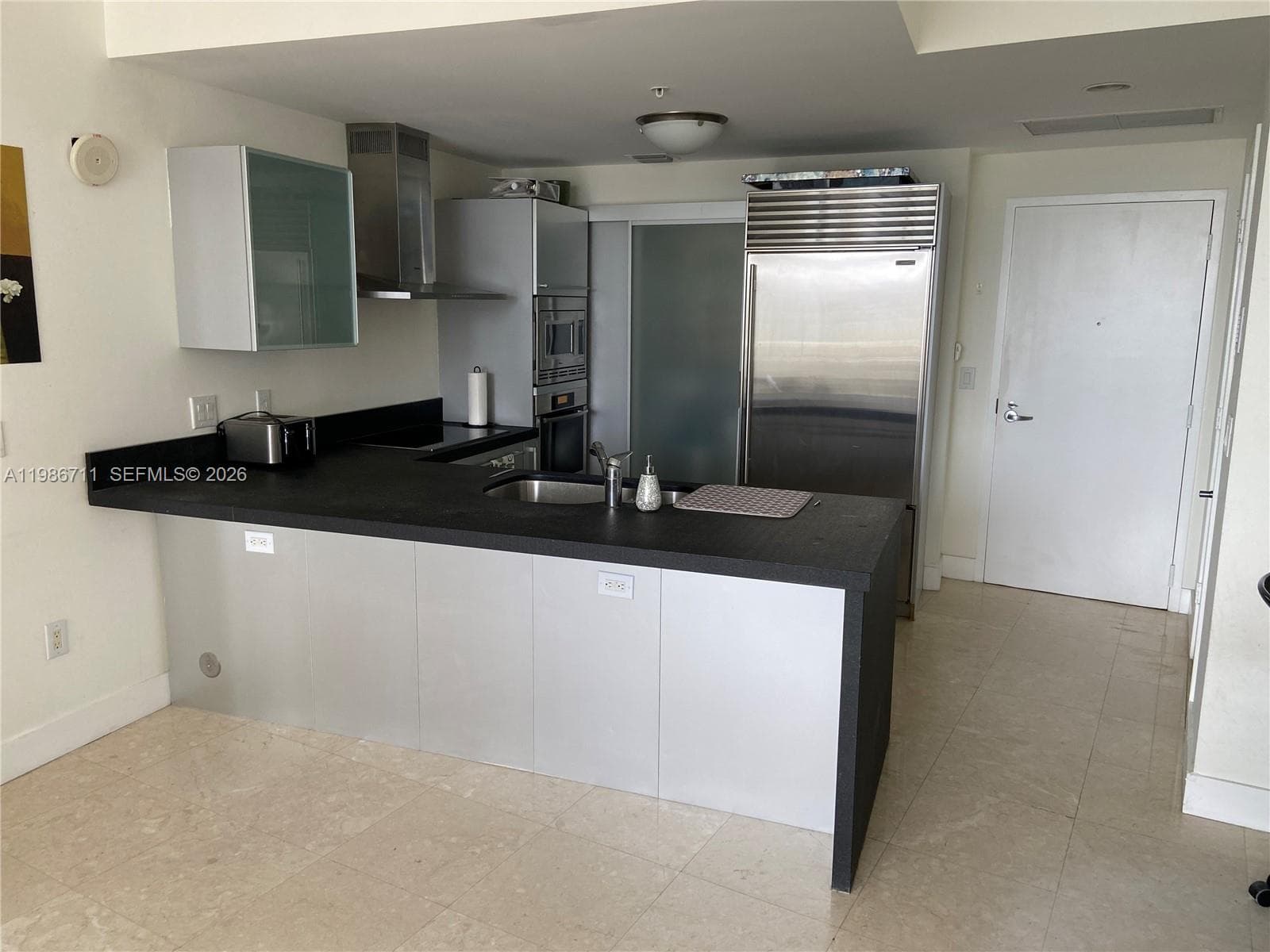 18201 Collins Ave 708 photo 3