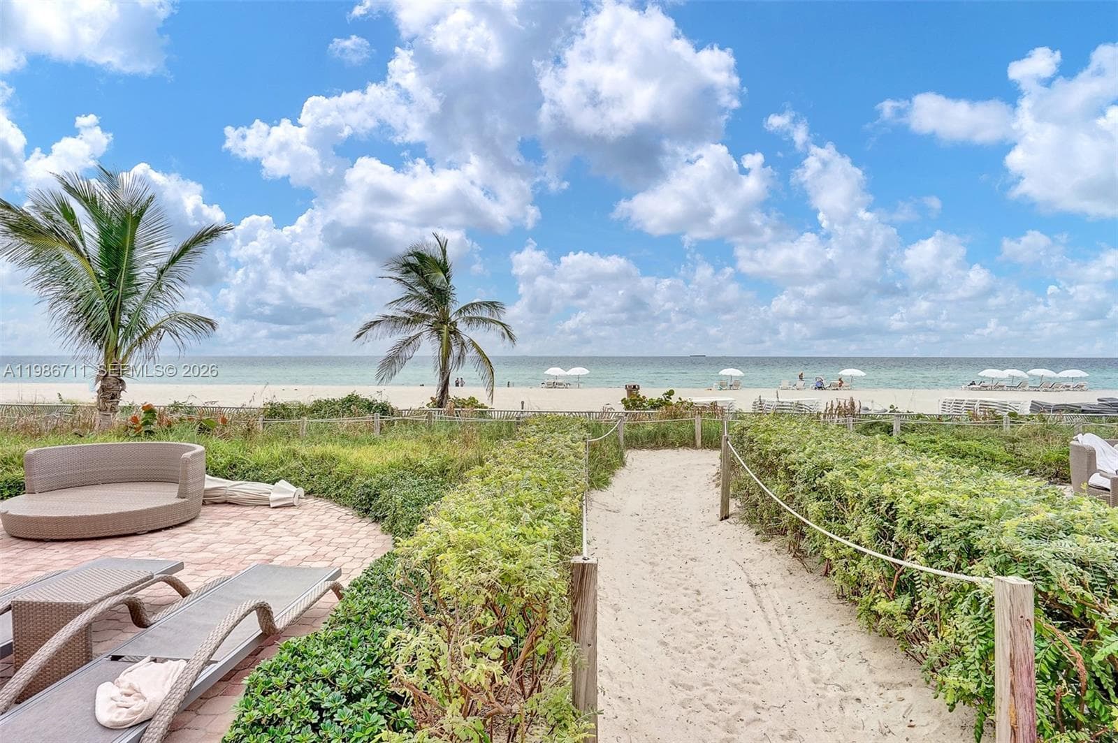 18201 Collins Ave 708 photo 9