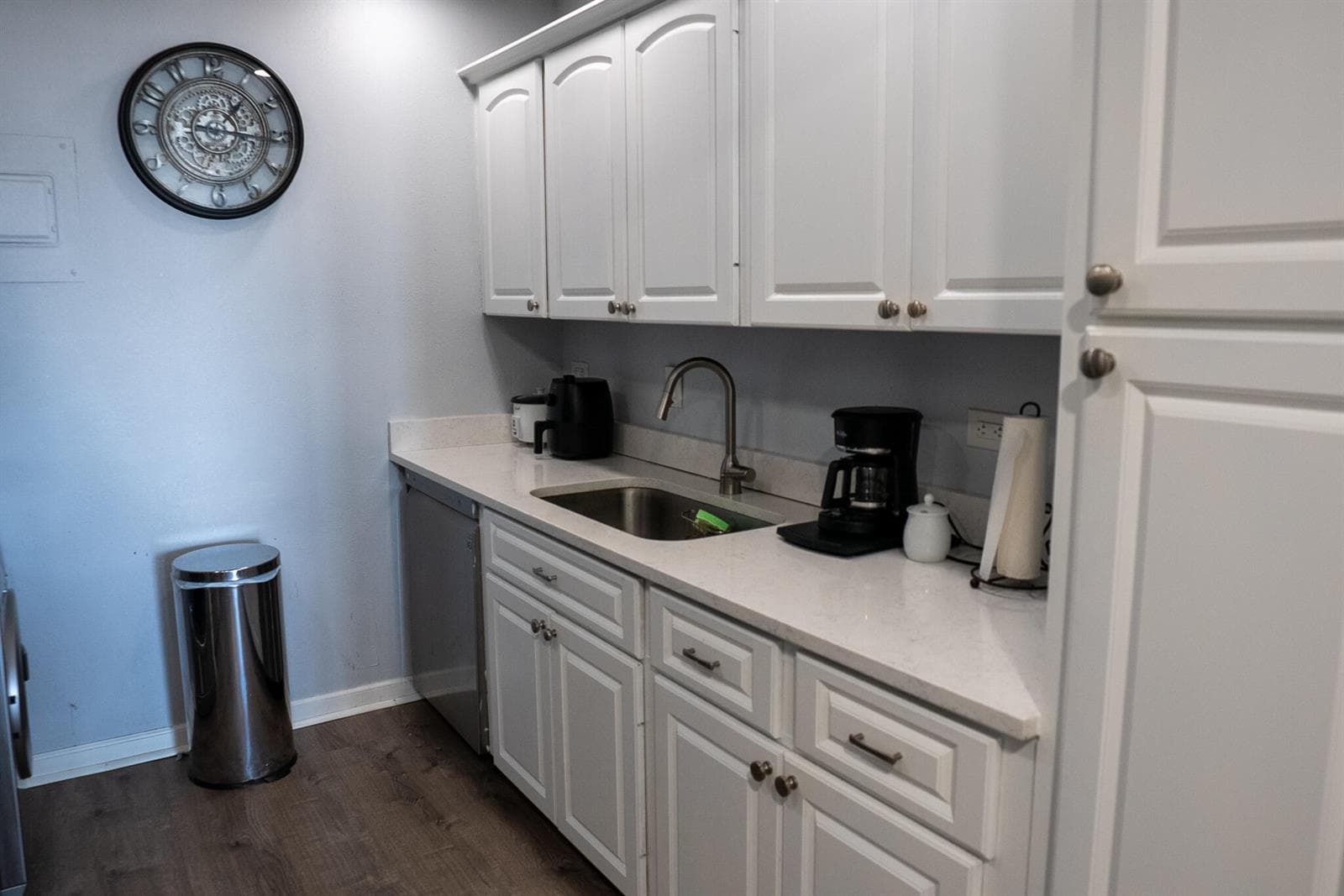 1208 Marine Way 607 photo 7