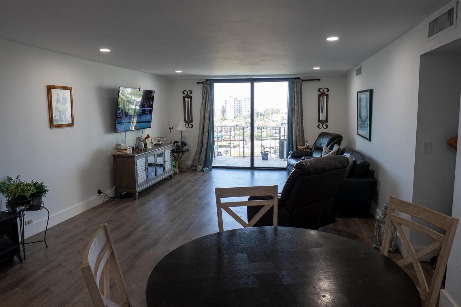 1208 Marine Way 607 photo 8